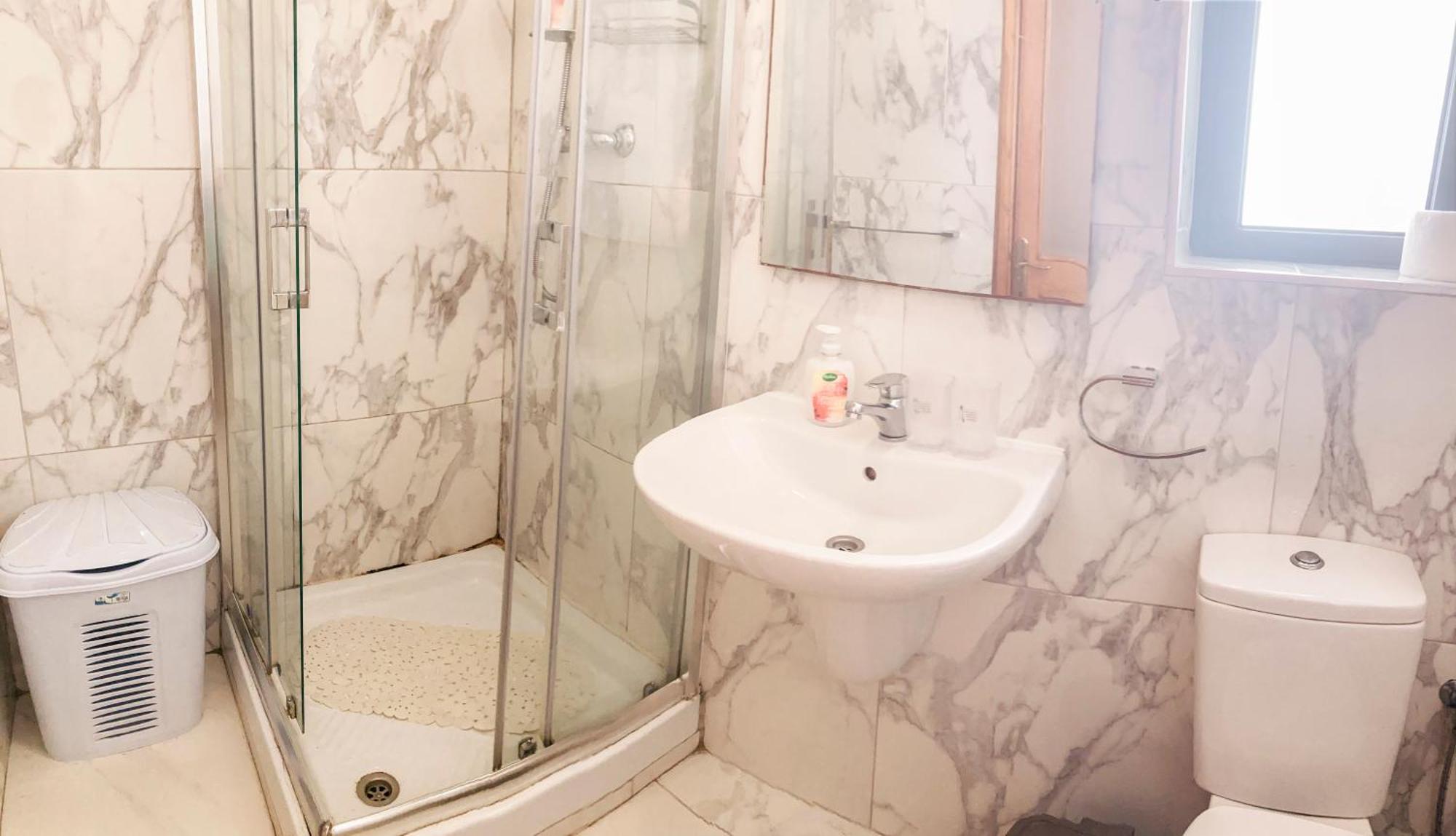 Xl Central Home - Sleeps 10 People Pieta Экстерьер фото