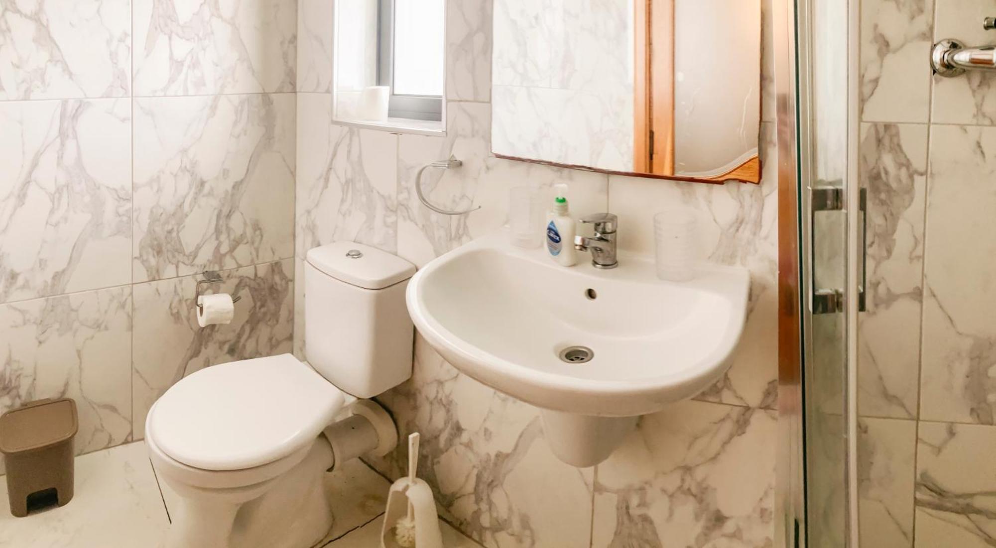 Xl Central Home - Sleeps 10 People Pieta Экстерьер фото